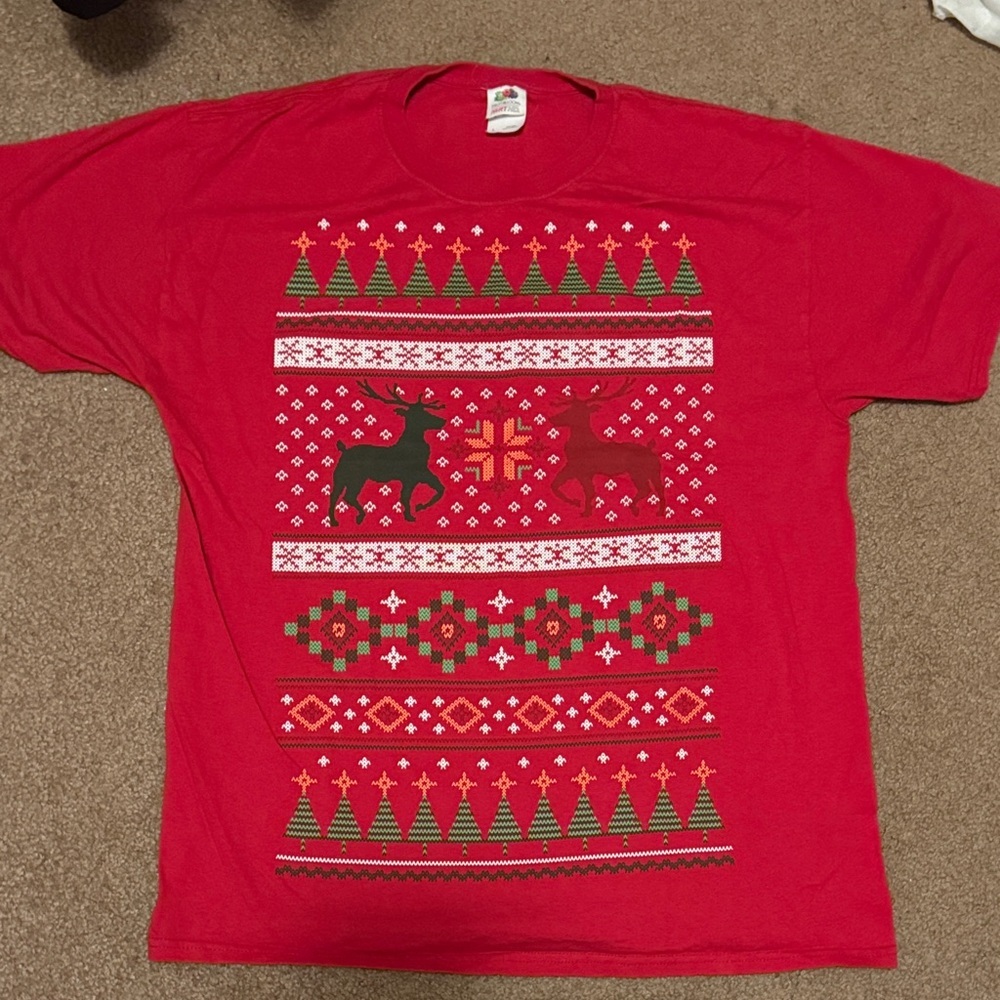 Fruit of the Loom Red Holiday Tee